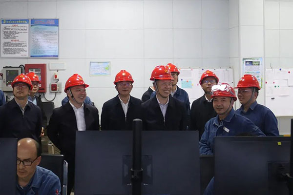 市政協(xié)副主席、應(yīng)急管理局局長(zhǎng)李華桂帶隊(duì)到公司調(diào)研